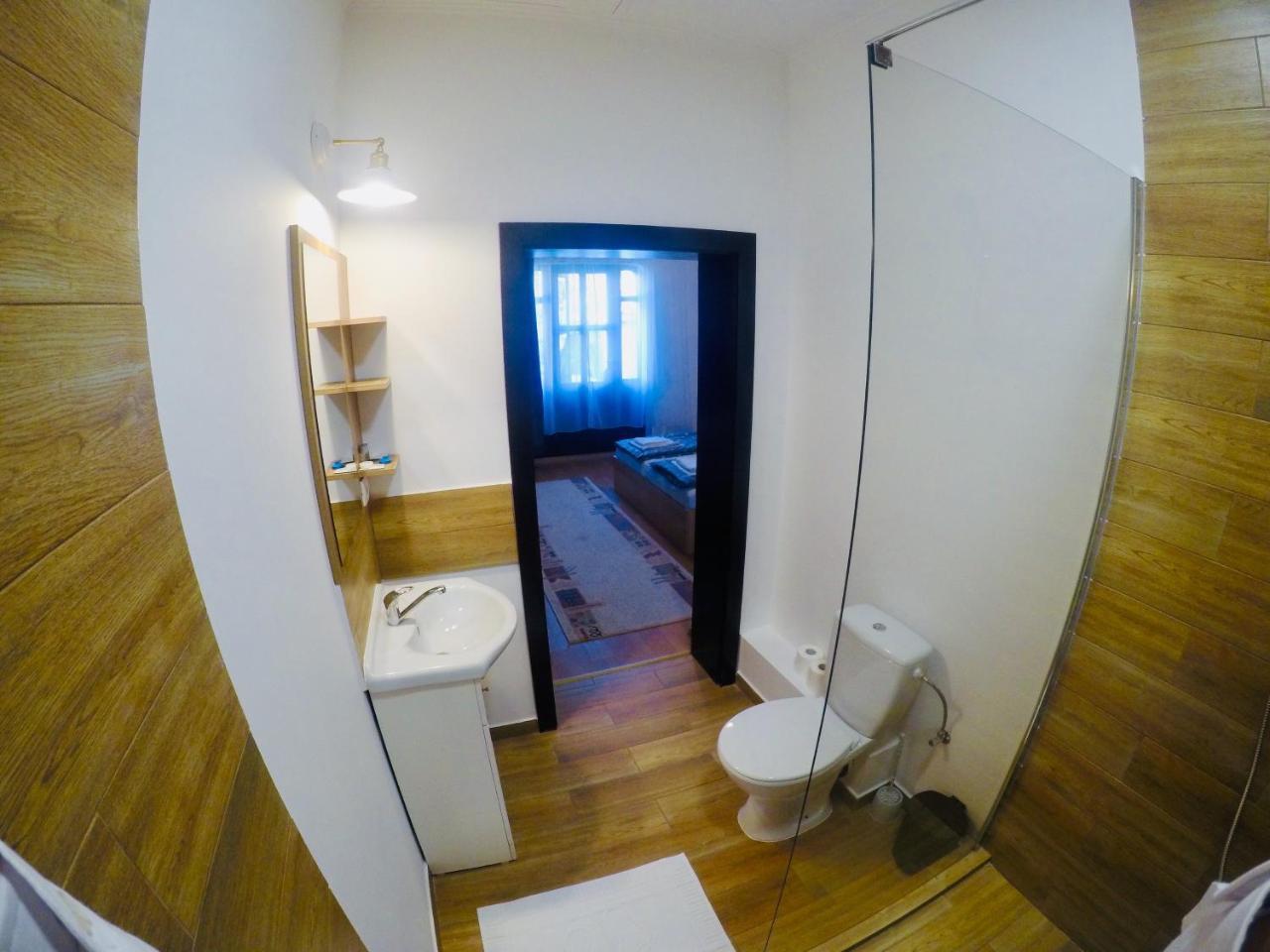 אורדאה Cristi'S Rooms - Pensiune מראה חיצוני תמונה